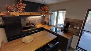 Køleskab, ovn, kogeplade, opvaskemaskine