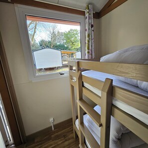 WiFi - Chalet CAMPING Kabana Village Saint Hilaire de Riez, Pets welcome. (Saint-Hilaire-de-Riez)