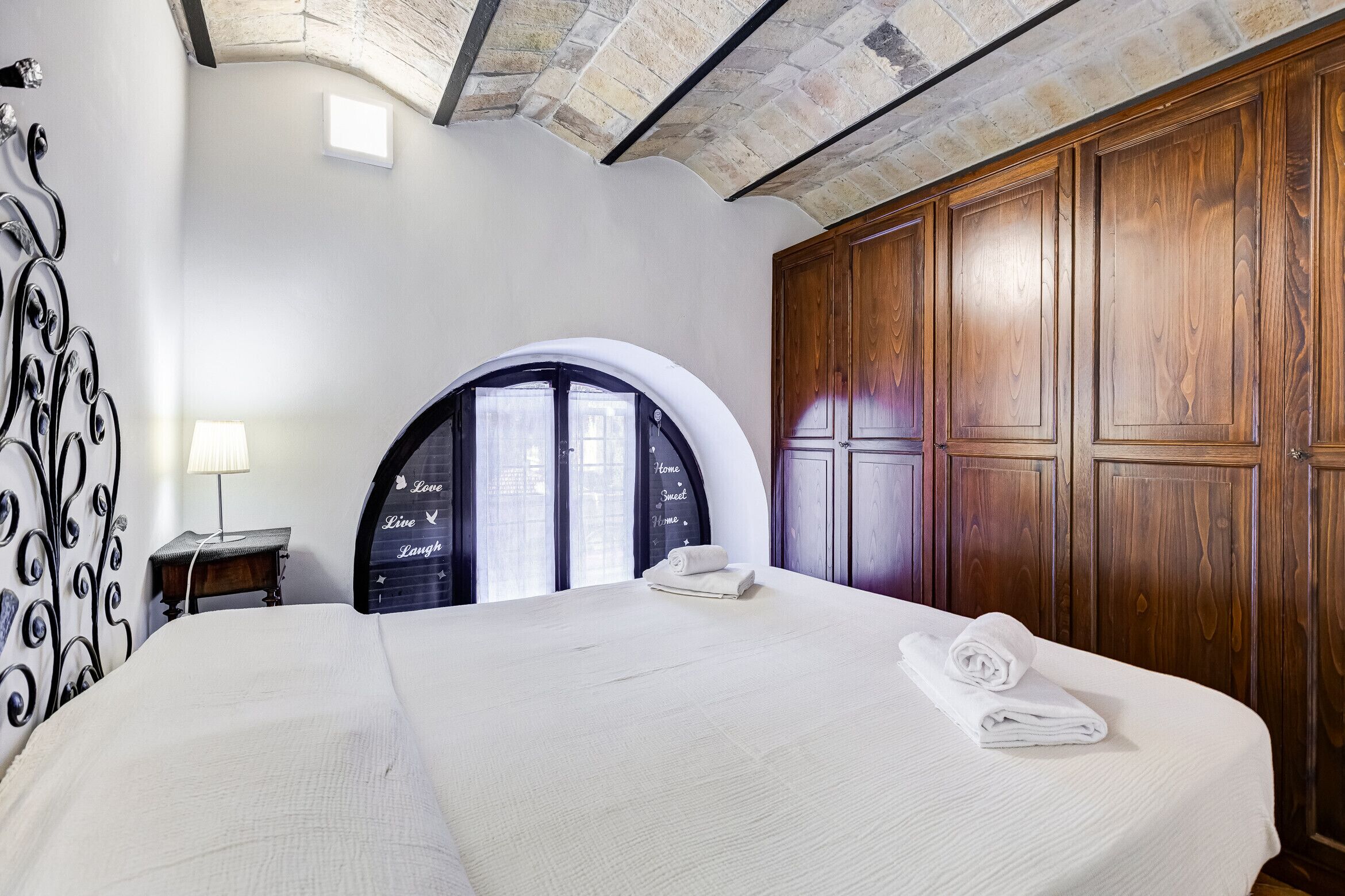 1 chambre, fer et planche à repasser, Wi-Fi gratuit, draps fournis