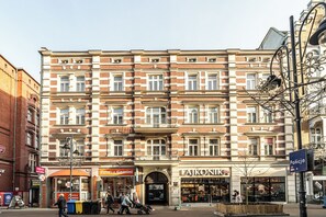 Front of property - RentPlanet - Apartamenty Stawowa (Katowice)