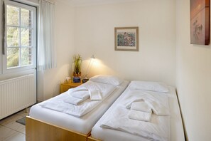 2 bedrooms, free WiFi, bed sheets - Comfortable Cap Fritz apartment with terrace and garden (List auf Sylt)