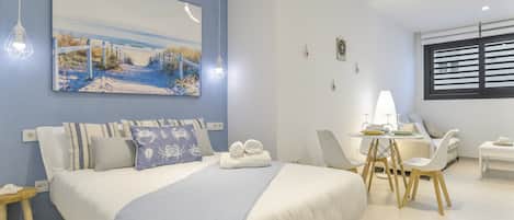 Bügeleisen/Bügelbrett, WLAN, Bettwäsche