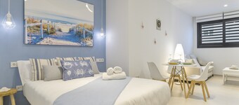 Comfortable "Tarifa Dreams" Studio, Excellent Location. Perfect for Couples