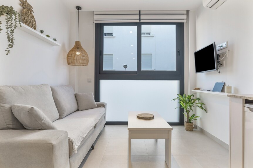 Comodo Monolocale "Black Palm", Posizione Eccellente. Ideale Per Coppie - Tarifa