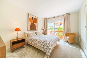 WiFi, bed sheets - Villa 'Pareado Relax' with Sea View, Wi-Fi and Air Conditioning (Marbella)