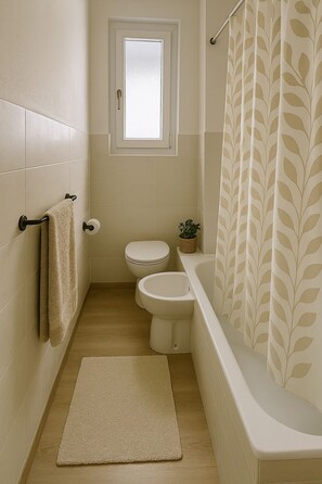 Appartement, balcon, vue ville | Salle de bain