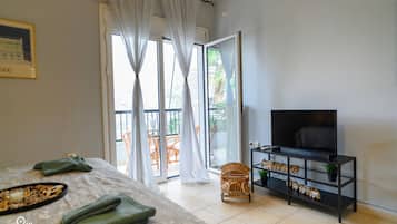 1 habitación, escritorio, tabla de planchar con plancha y wifi gratis