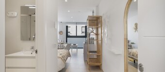 Comfortable "Banana Tree" Studio, Great Location – Perfect for Couples