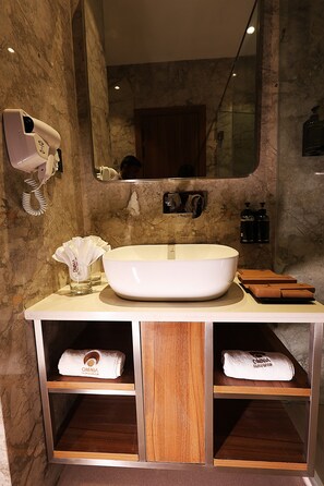 Doppelzimmer | Badezimmer