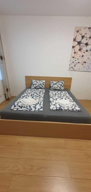 Basic-Apartment | Bügeleisen/Bügelbrett, kostenloses WLAN