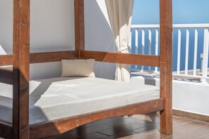 Property grounds - Holiday Home 'Las Cucharitas' with Sea View, Chill-Out Terrace (La Guancha)