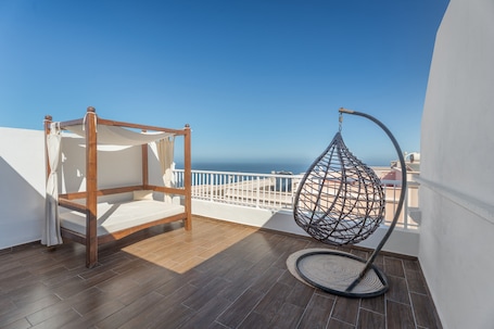 Terrace/patio. Holiday Home 'Las Cucharitas' with Sea View, Chill-Out Terrace