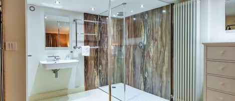 Shower, towels