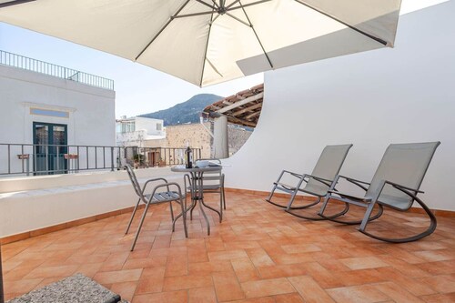 Pietra Longa - Apartment with sea-view terrace