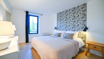 6 Schlafzimmer, BĂŒgeleisen/BĂŒgelbrett, WLAN, BettwĂ€sche