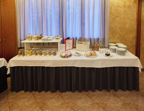 Free daily buffet breakfast - Albergo Ristorante Belvedere (Codroipo)