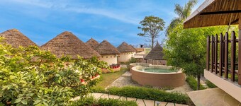 Alaya Stays Forest Mud House