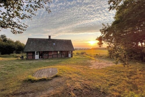Backstugan – Seaside Cottage in a Nature Reserve with Sunset Views