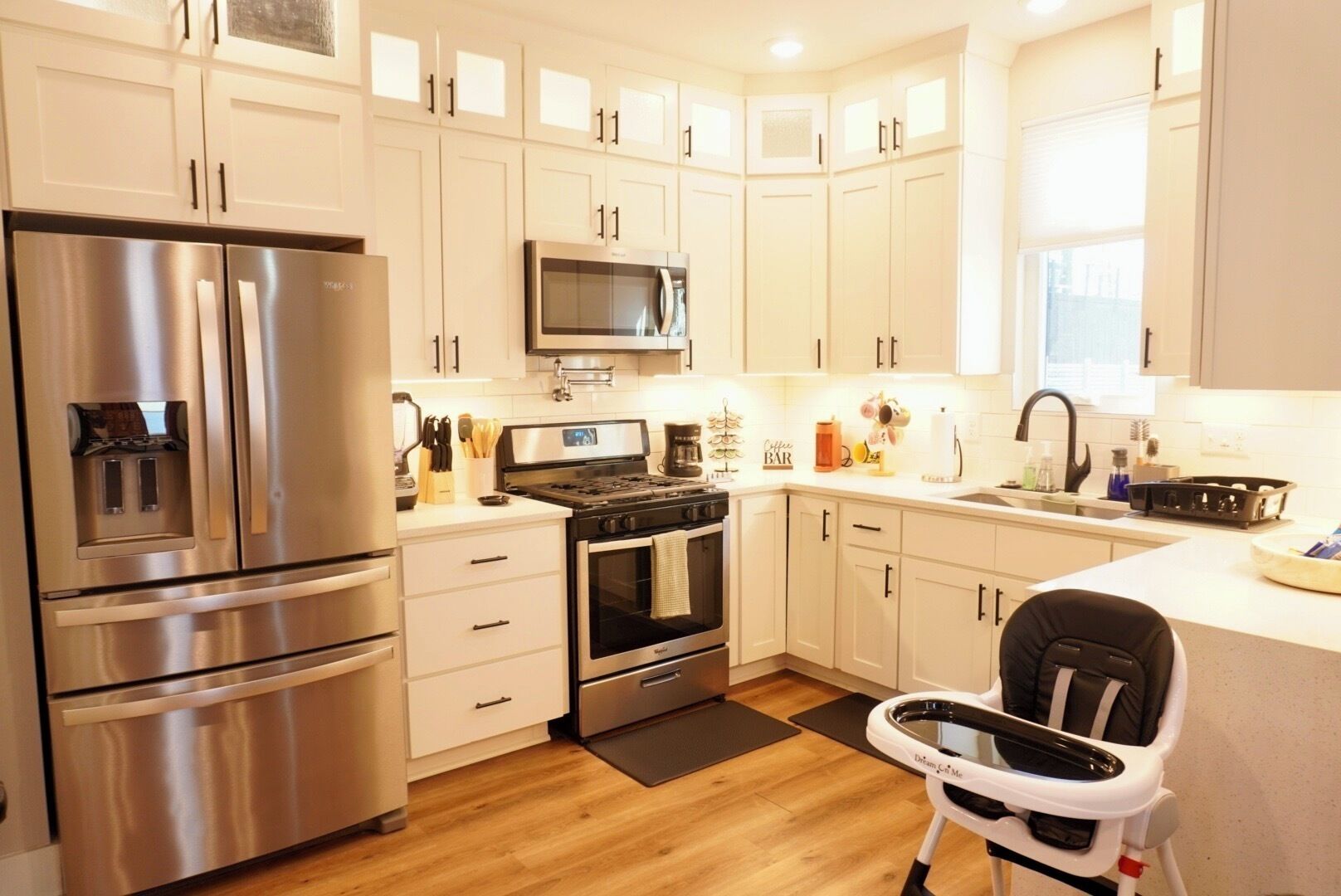 Mikrobølgeovn, ovn, kogeplade, opvaskemaskine