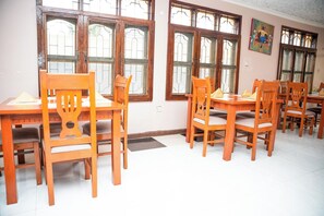 Restaurant - Comfort Inn Mbezi Beach (Dar es Salaam)