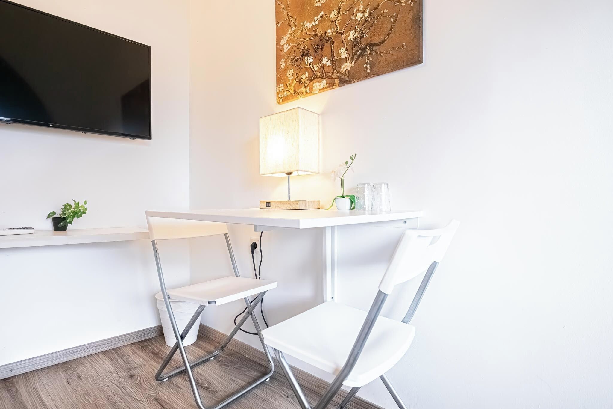 Basic-Apartment | Bügeleisen/Bügelbrett, kostenloses WLAN