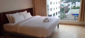 Desk, laptop workspace, iron/ironing board, free WiFi - Hotel Amulya Royal Inn  (Bengaluru)