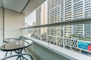 Property grounds - Prime Waterfront Living, Just Moments from Marine Transport & Dubai Water Canal (Dubai)