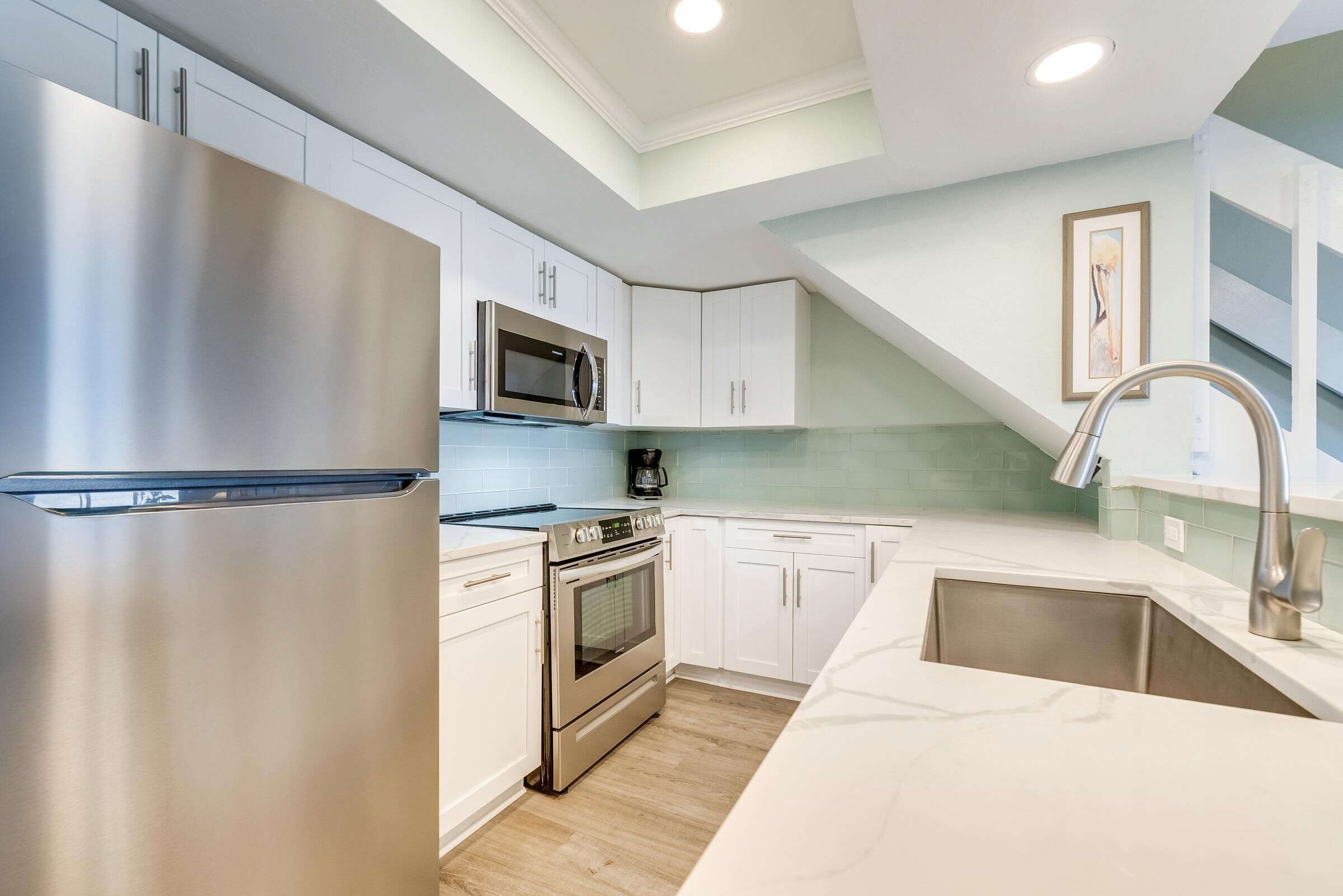 Refrigerador, microondas, horno, placa de cocina