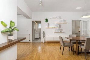 Dining - Villa Garden with 3 bedrooms and pool, sea view (Ičići)