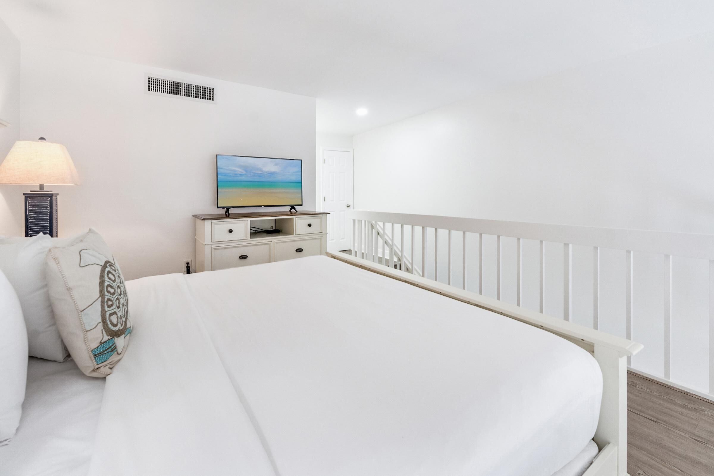 Internet, bed sheets