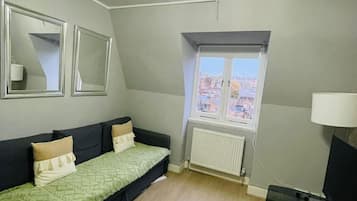 Deluxe Apartment, 2 Bedrooms | Living area