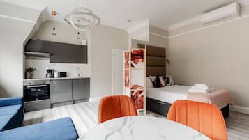 Studio Standard | Cuisine partagée | Réfrigérateur, four à micro-ondes, un four, lave-vaisselle