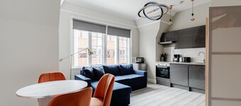 Apts in the Heart of High st Kensington