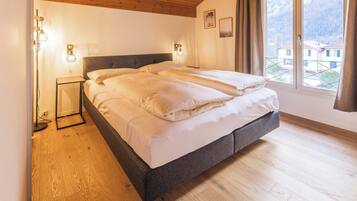 Lit parapluie, Wi-Fi, draps fournis