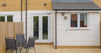 Room-luxury Guest Room in East London wi