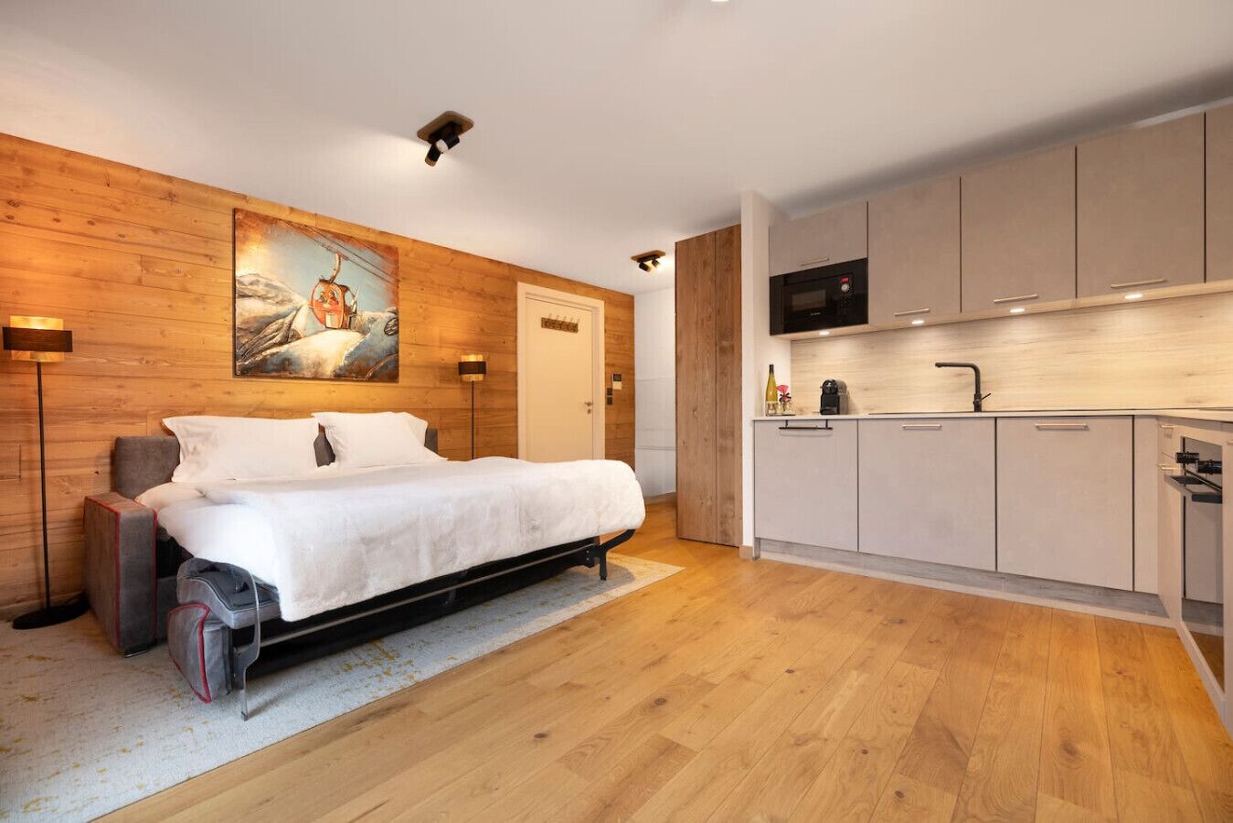 Bügeleisen/Bügelbrett, WLAN, Bettwäsche