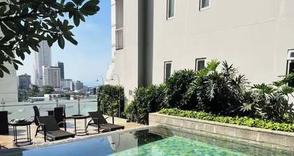 Super Cozy and Clean Condo in Manila Near De La Salle University
