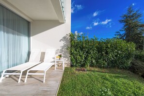 Terrace/patio - Apartment Lara - rooftop pool, 2 bedroom, sea view (Ičići)