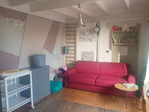 TV - Large family gite near puy du fou (saint germain de princay)