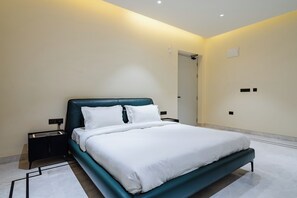 Deluxe Suite | Desk, laptop workspace, free WiFi - CS Luxurio Studios (Hyderabad)