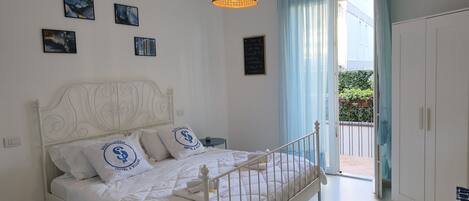 Wi-fi (inkludert) og sengetøy