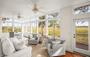 TV, fireplace, offices - 913 Marsh Dunes (Fripp Island)