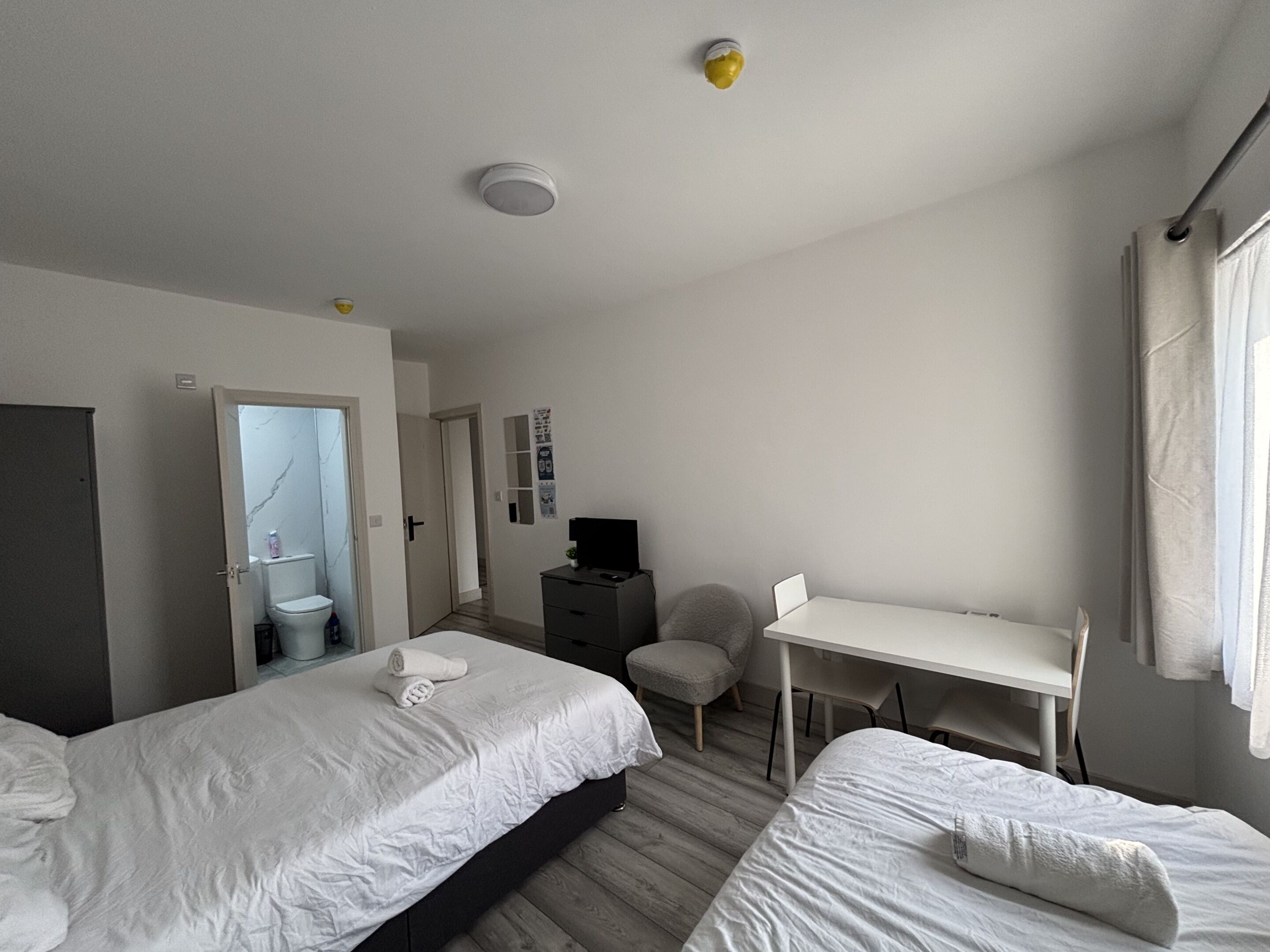 Casa ejecutiva, accesible para personas con discapacidad, baño privado