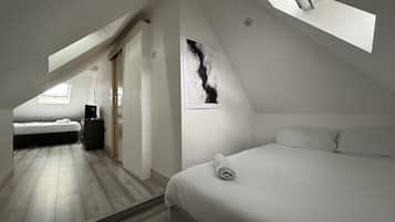 Quadruple Room, Shared Bathroom