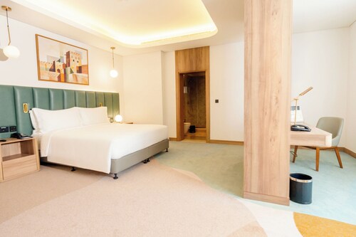 Edge Riyadh Al Rabie