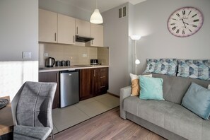 スタジオ バルコニー | アイロン / アイロン台、WiFi (無料)