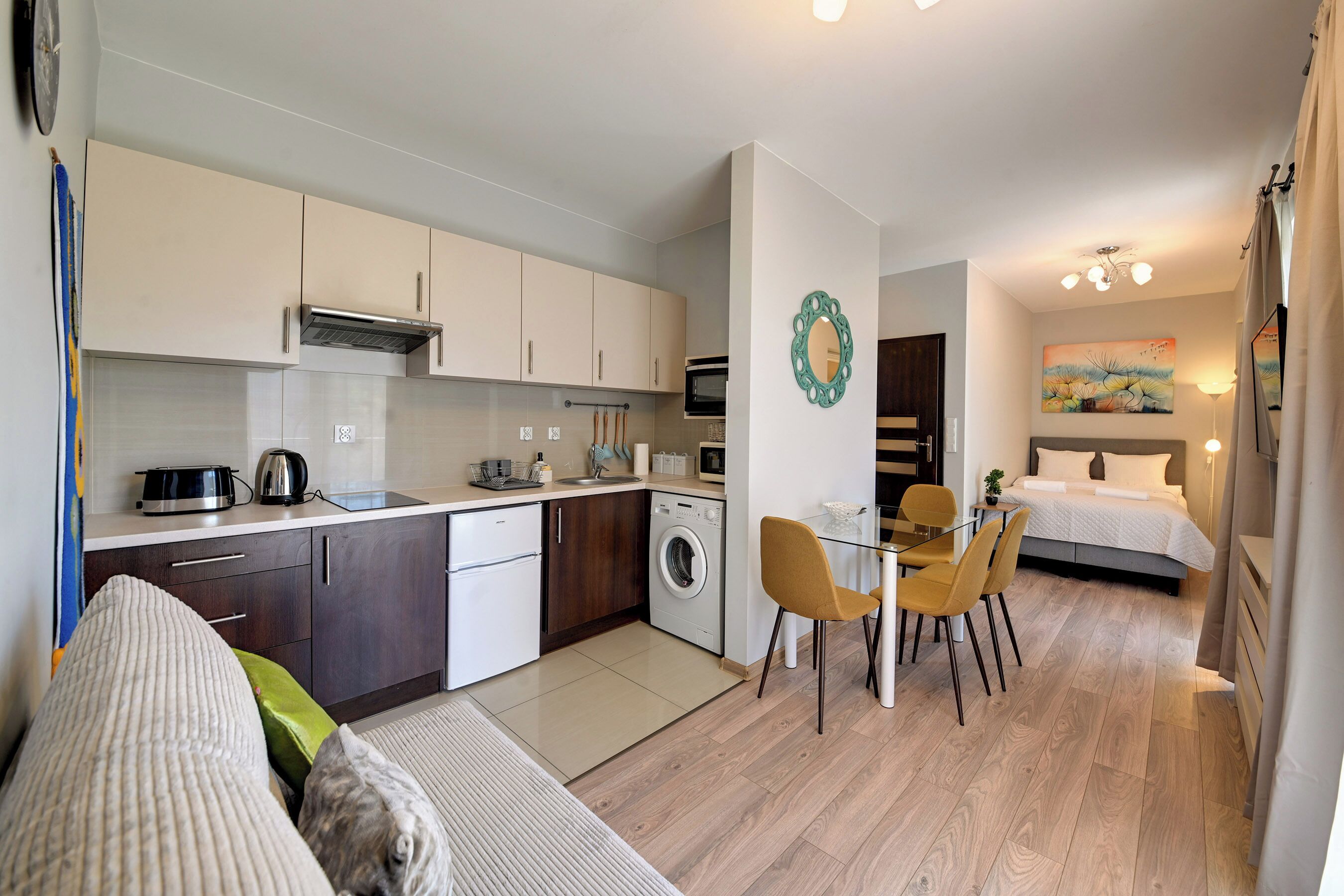 City Studio Suite | Private kitchenette
