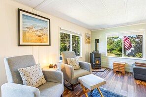 House | 2 bedrooms - Enjoy Coastal Comfort in This Relaxing Retreat (Grayland)