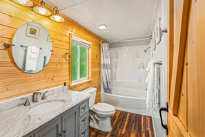 House | 2 bedrooms - Enjoy Coastal Comfort in This Relaxing Retreat (Grayland)