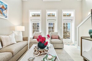 Smart TV, DVD player, books, video library - Walkable Beach Escape with a view @ Cinnamon Shore North (Port Aransas)